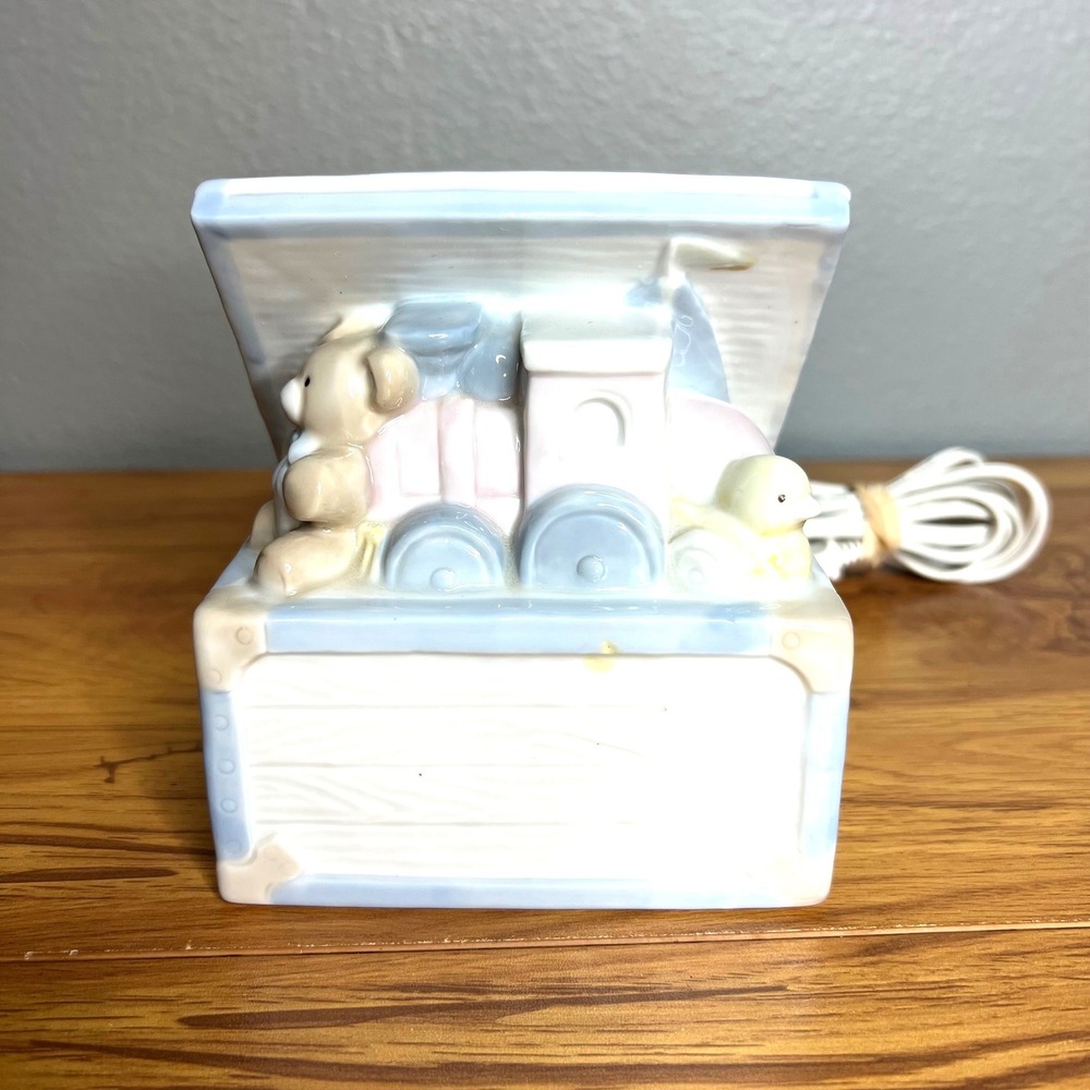Vintage Enesco Nursery Night Light Pastel Toy Chest Bear Train Ceramic‎ 1987